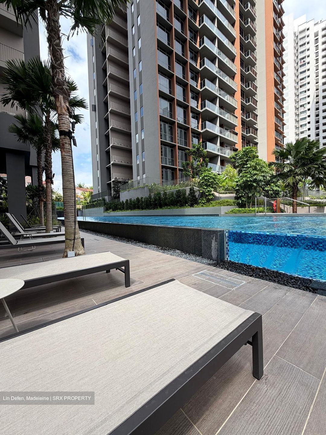 Amo Residence (D20), Apartment #559607511